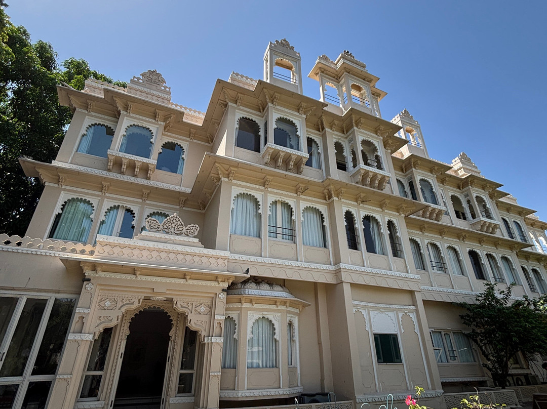 法塔赫精选拉姆普拉塔普宫酒店主图