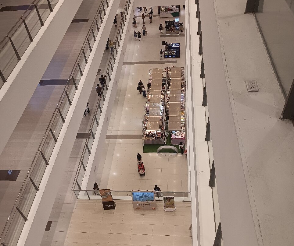Ayala Malls Manila Bay-帕拉纳克市必去景点