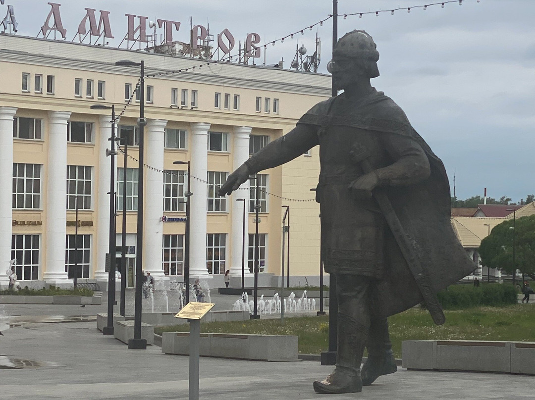 Yuriu Dolgorukiy Monument-Dmitrov必去景点