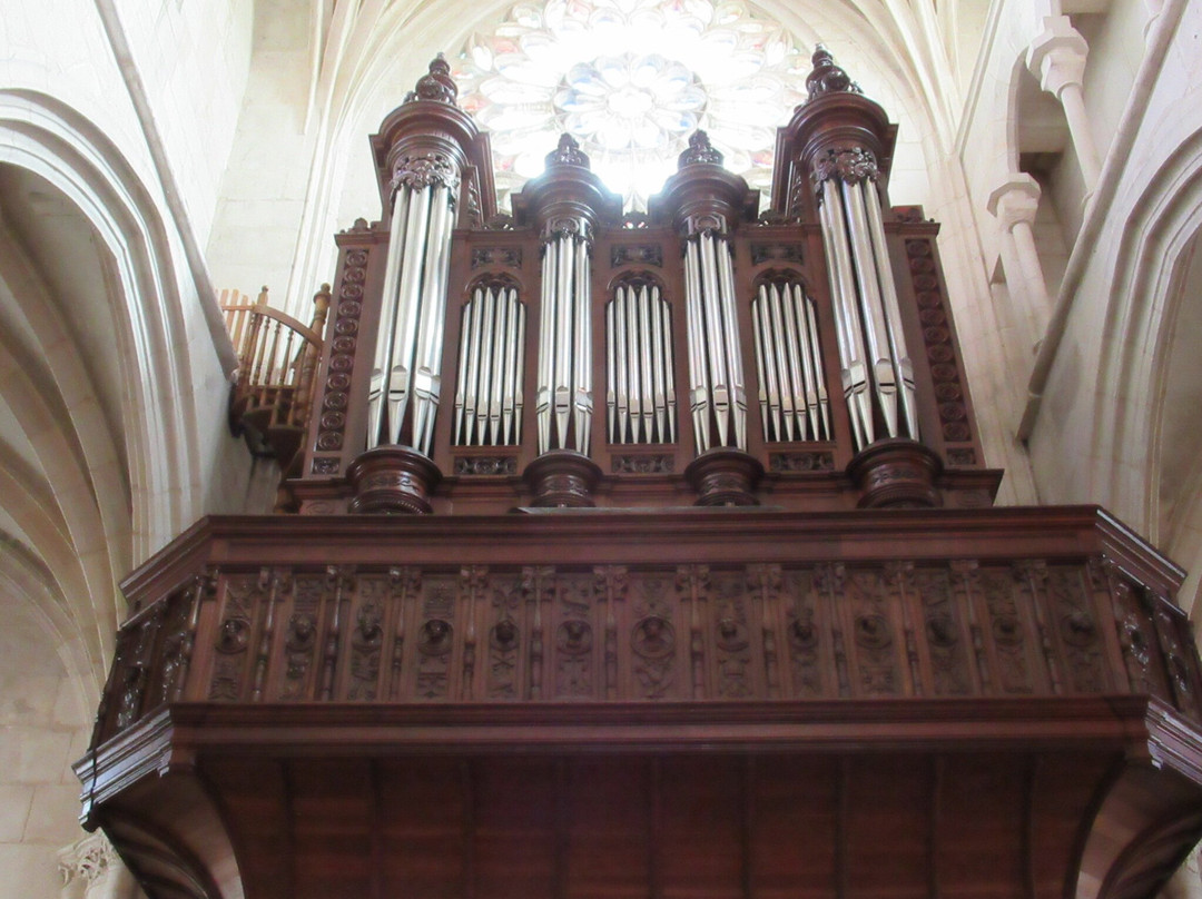 Collégiale Saint-Martin-Clamecy必去景点