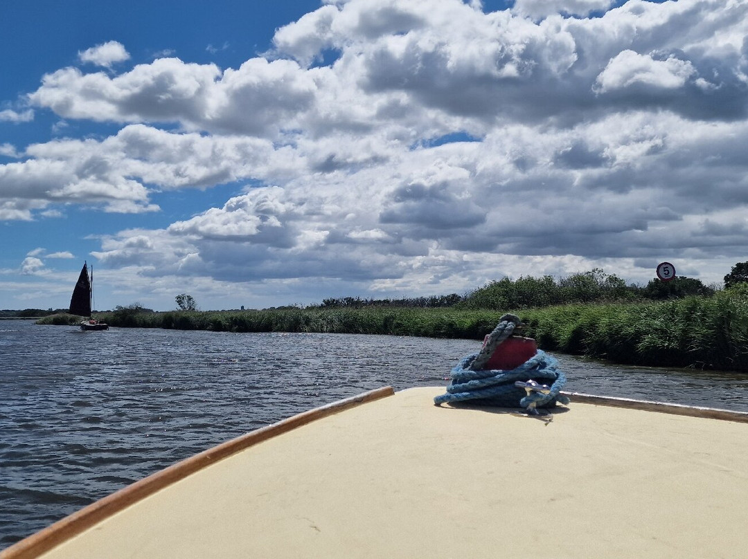 Ross' Wildlife Boat Trips-Mustard Hyrn必去景点
