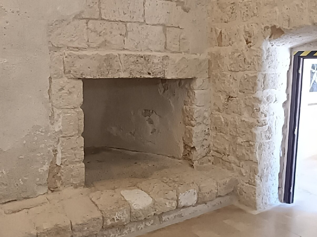 Castello di Carlo V-莫诺波利必去景点