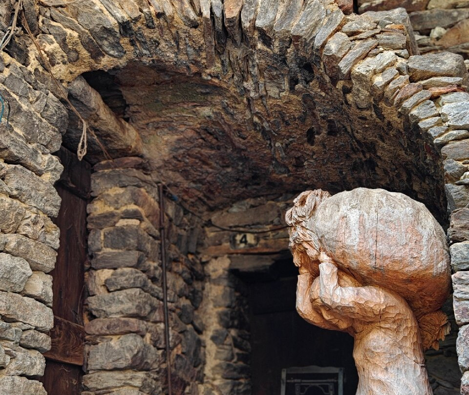 Villaggio di Chemp-Perloz必去景点