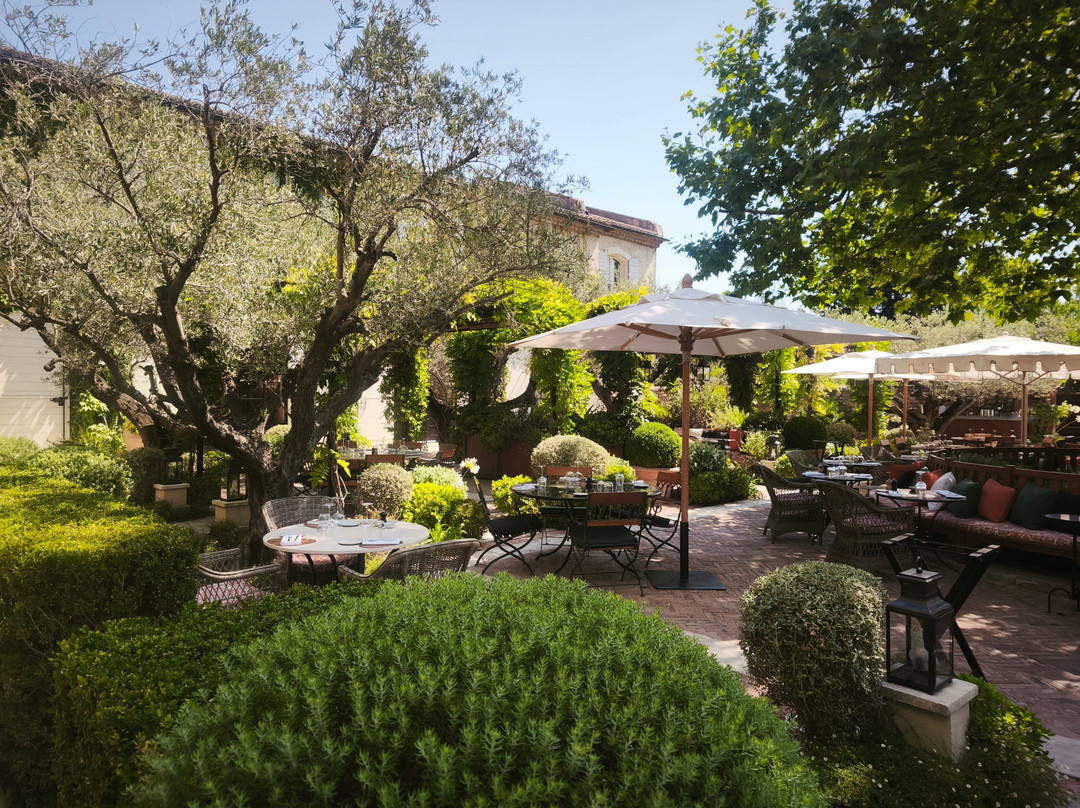 Chateau d'Estoublon-Fontvieille必去景点