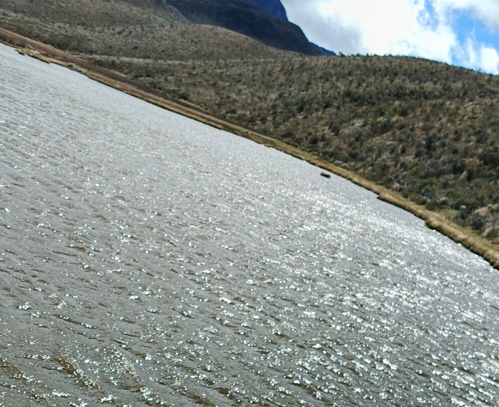 Laguna de Limpiopungo-拉塔昆加必去景点