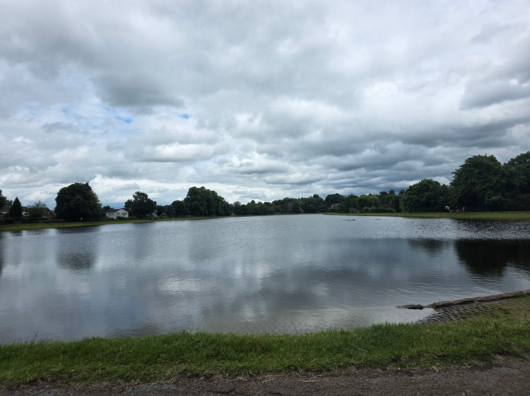 Stowe Pool-利奇菲尔德必去景点