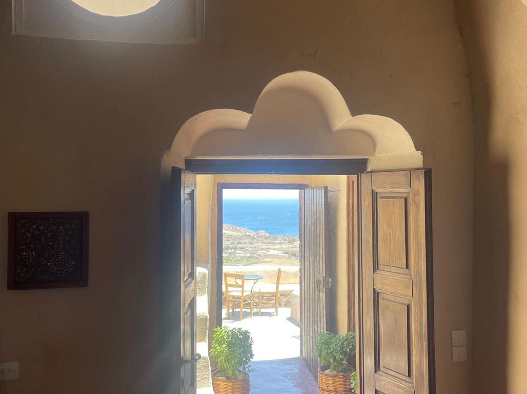 Venetian Castle of Santorini-阿克罗蒂里必去景点