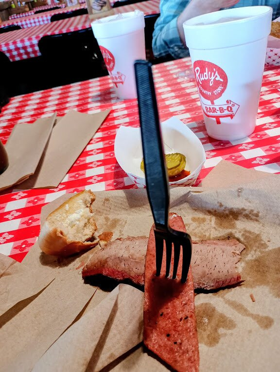 Rudy's "Country Store" and Bar-B-Q