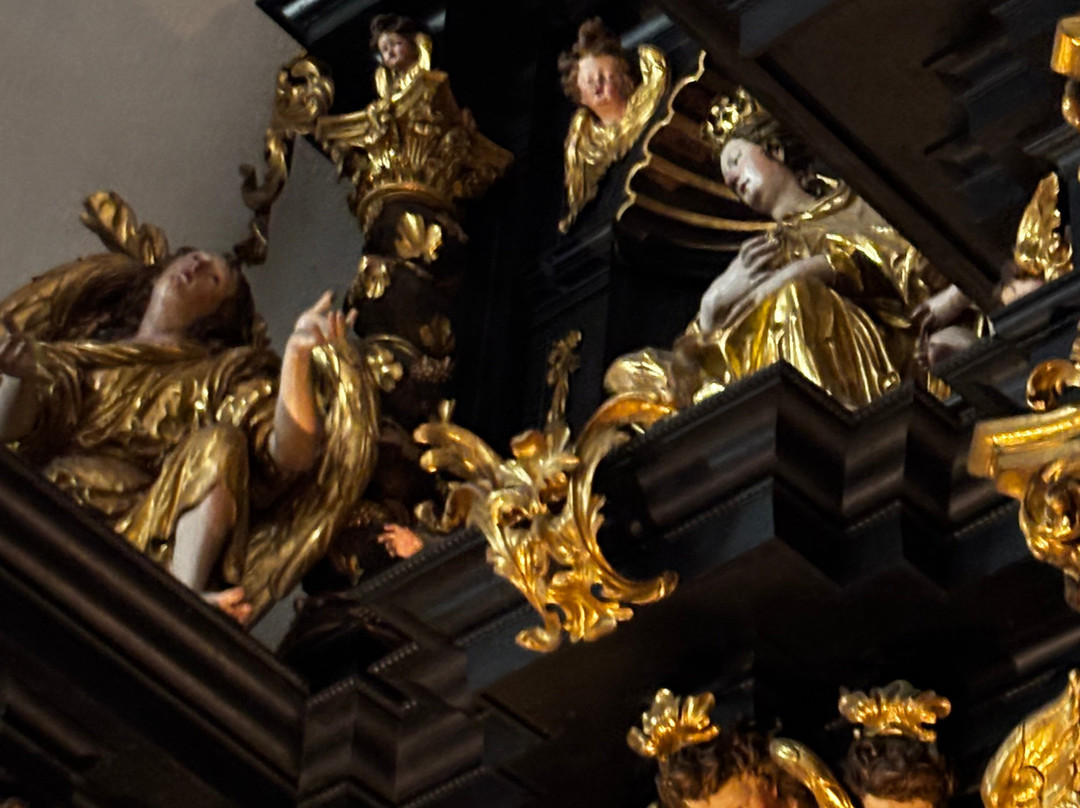 Basilika St. Michael-月亮湖必去景点