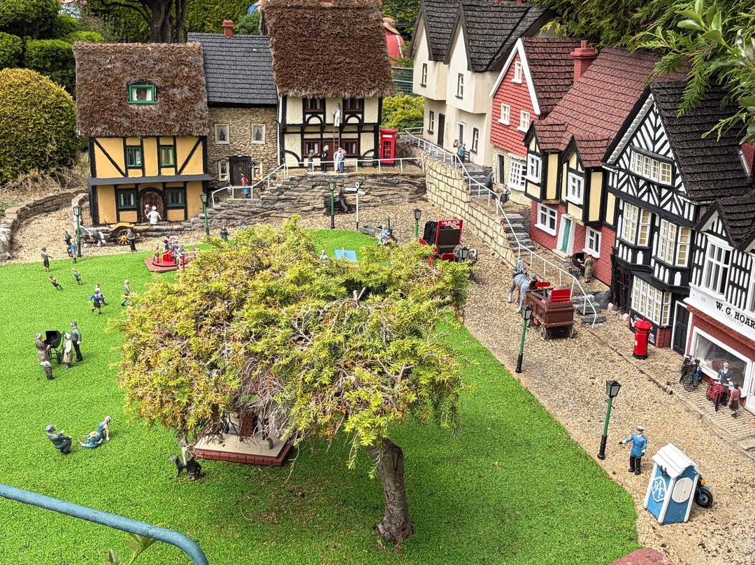 Bekonscot Model Village & Railway-比肯斯菲尔德必去景点
