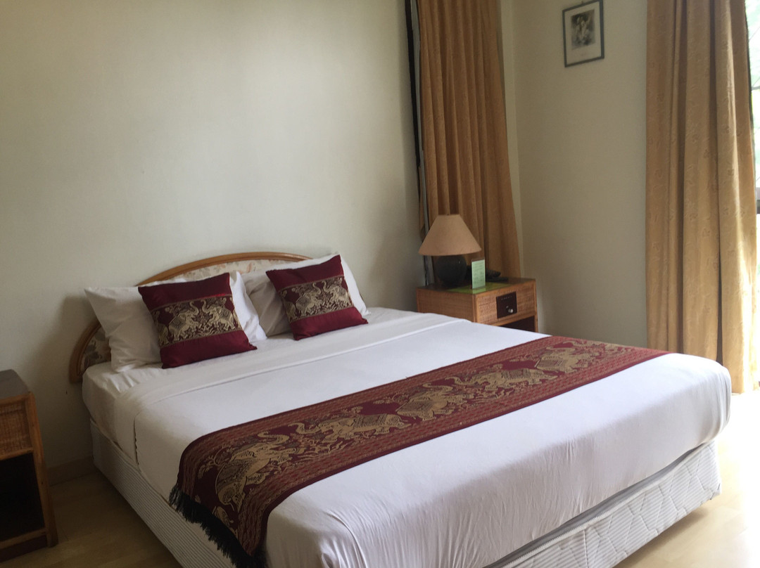 夜安酒店住宿-Roong Aroon Hot Springs Spa Resort