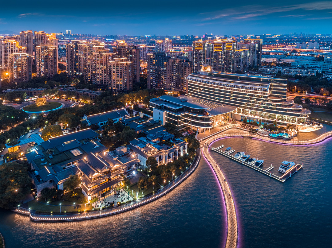 苏州金鸡湖托尼洛·兰博基尼书苑酒店