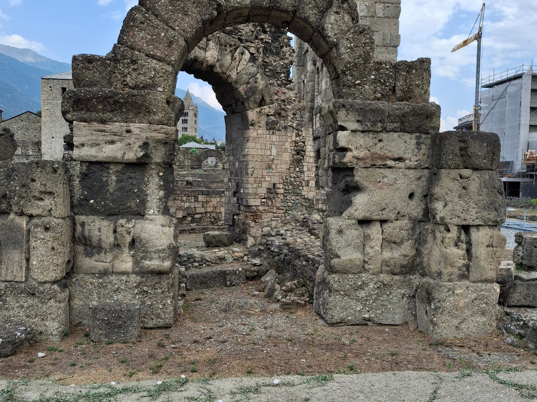 Teatro Romano-奥斯塔必去景点