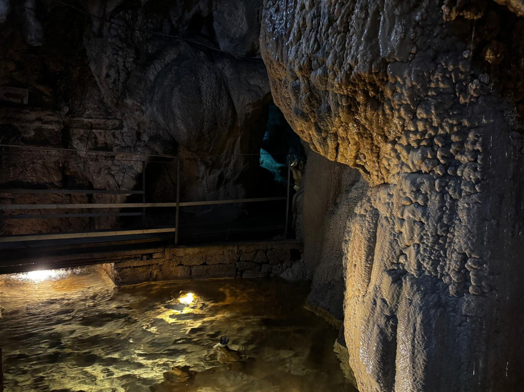 Grotte di Rescia-Claino con Osteno必去景点