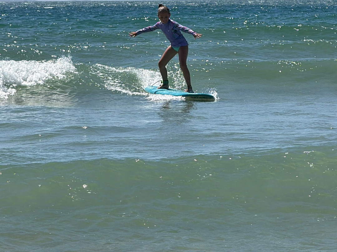 Surfing LIVE Surf School-芽庄必去景点