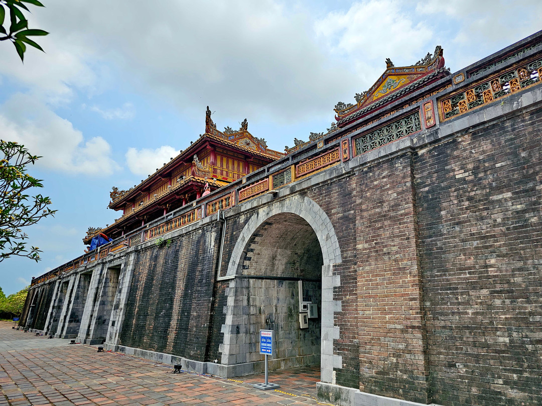 The Noon Gate (Cua Ngo Mon)-顺化必去景点