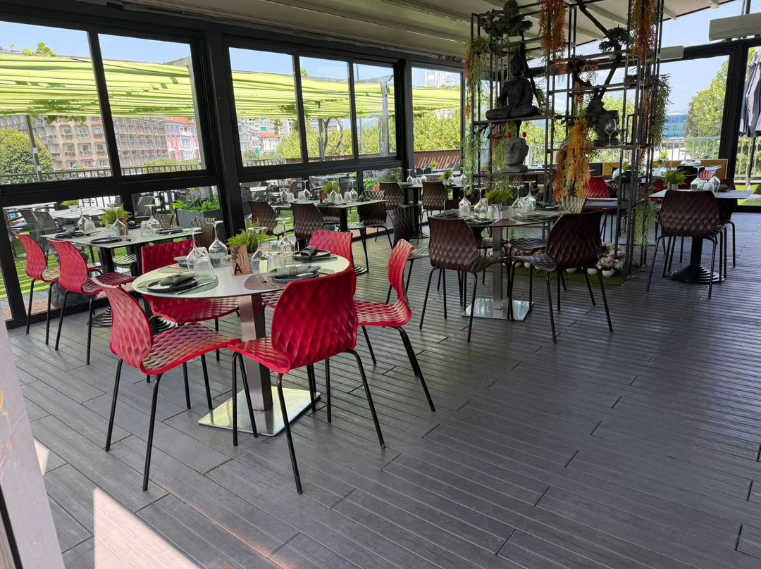 Mad Ristorante & Bar