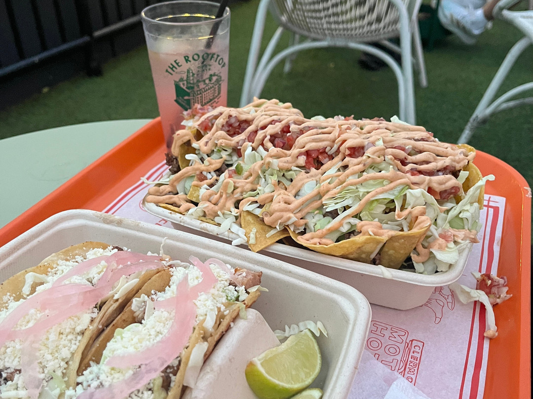 克莱蒙特酒店主图