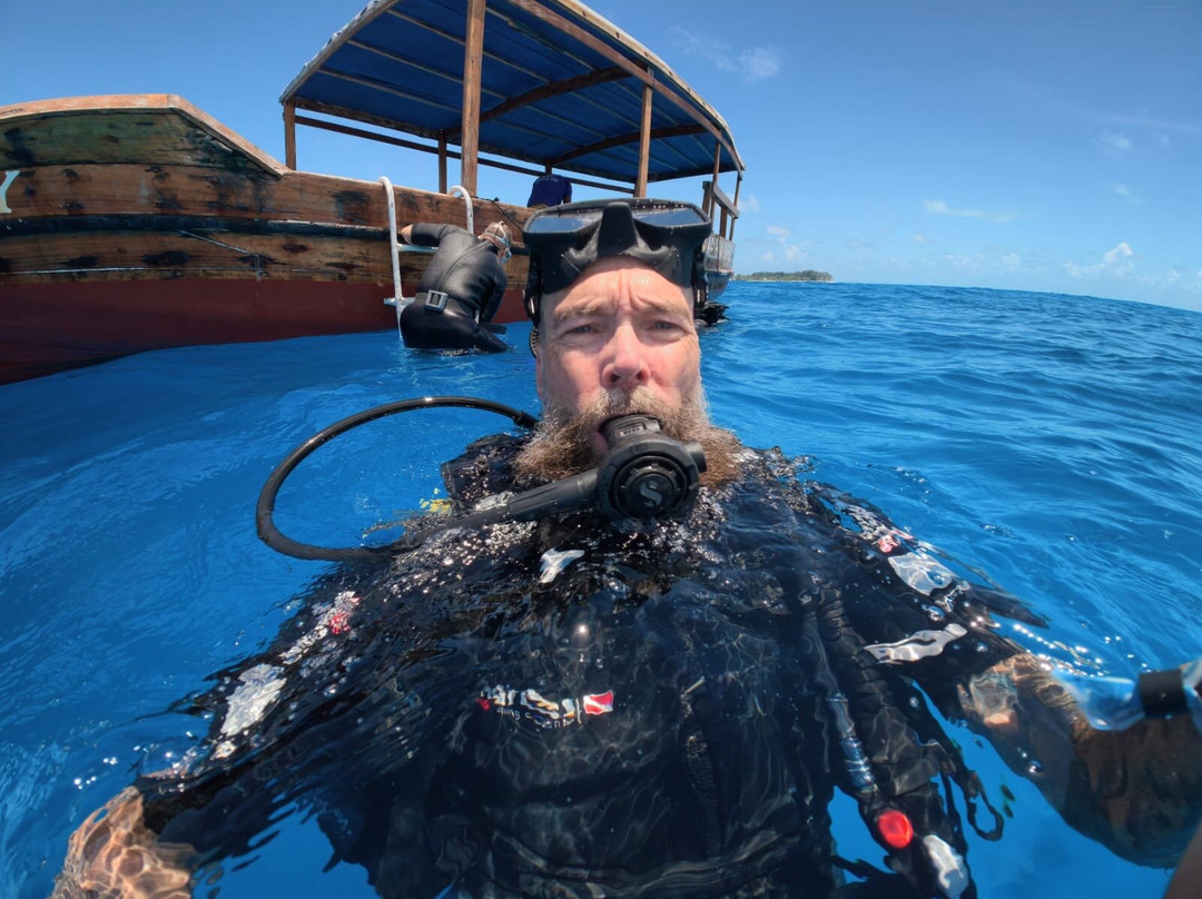 Eagle Ray Divers-Matemwe必去景点