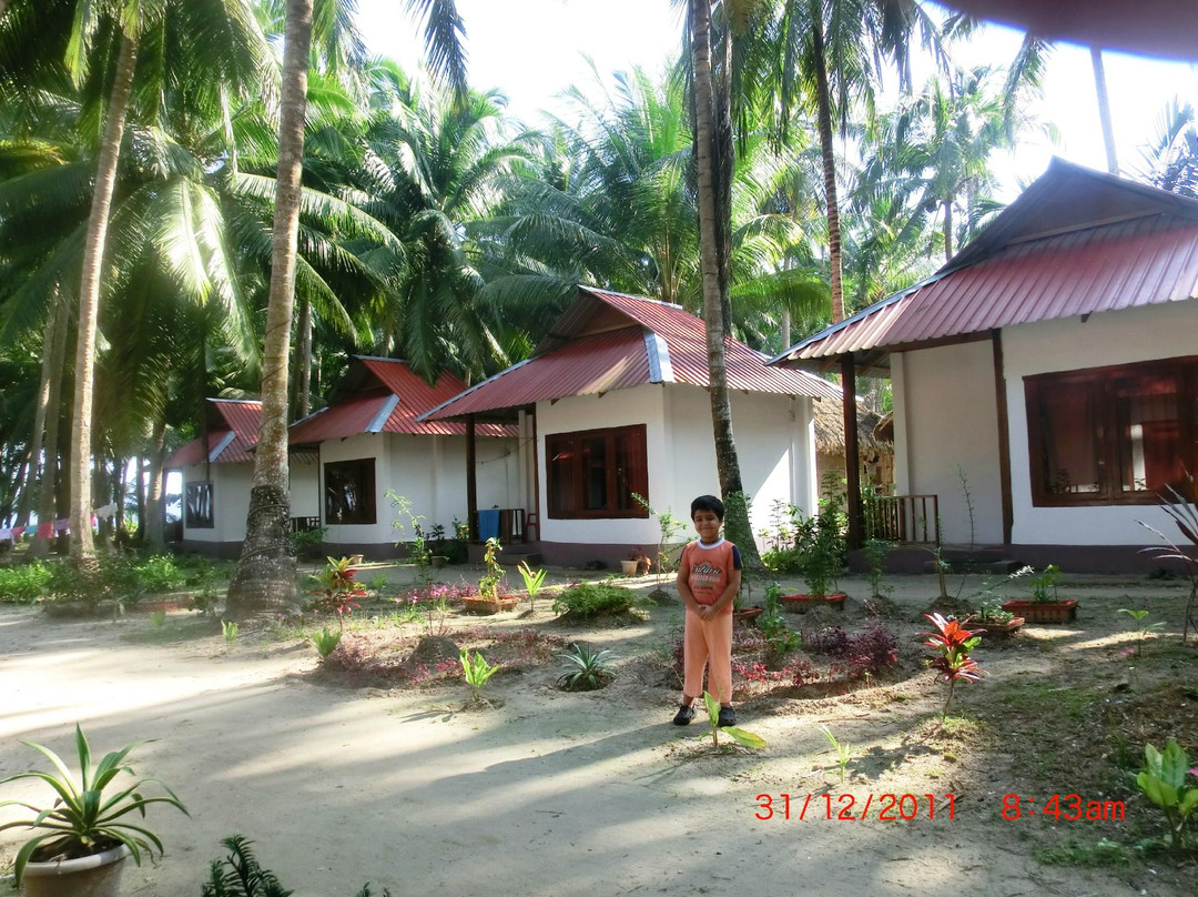 Crossbill Beach Resort