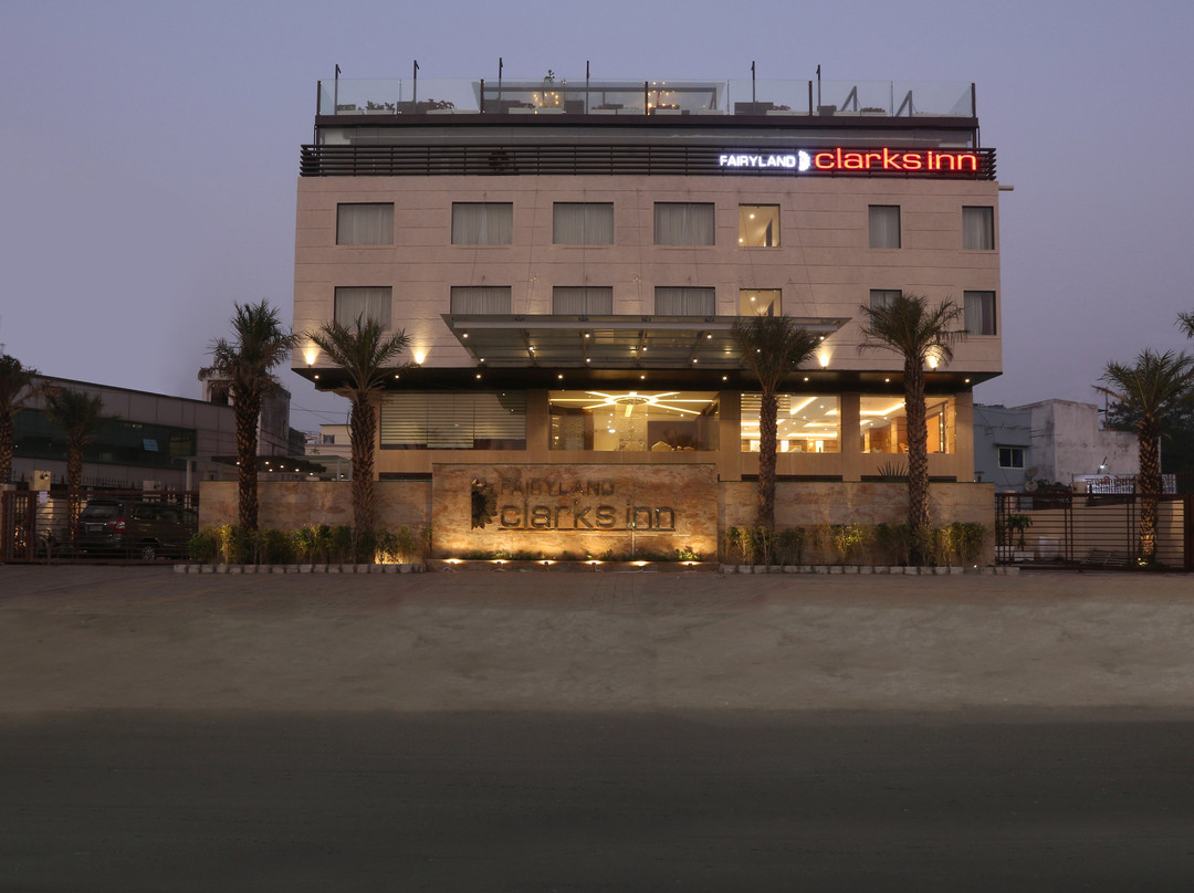 波帕酒店住宿-Fairyland Clarks Inn