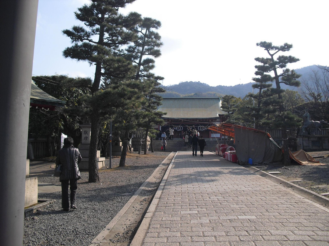 Kameyama Shrine景点图片