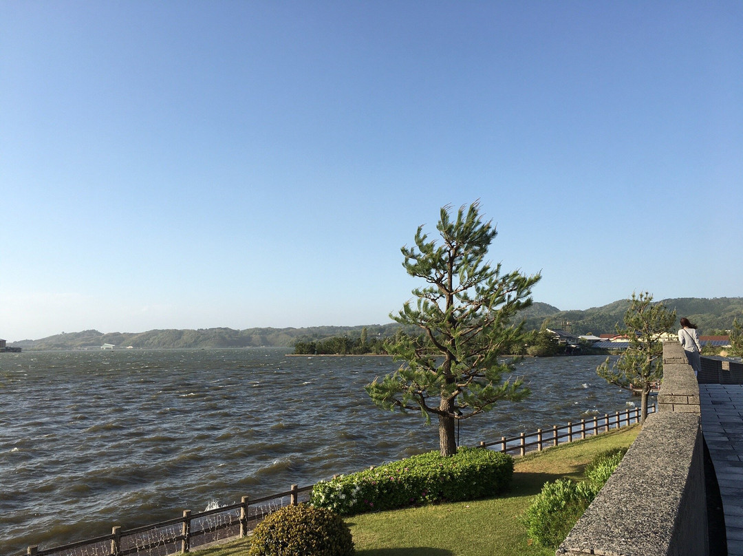Lake Togo景点图片