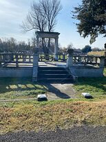 Wooldridge Monuments-Mayfield必去景点