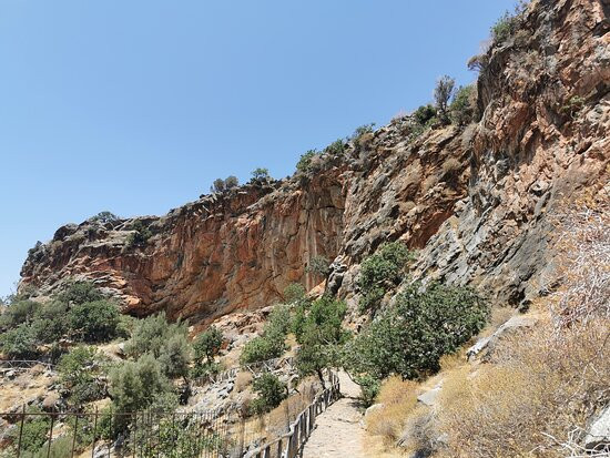 Milatos Cave景点图片
