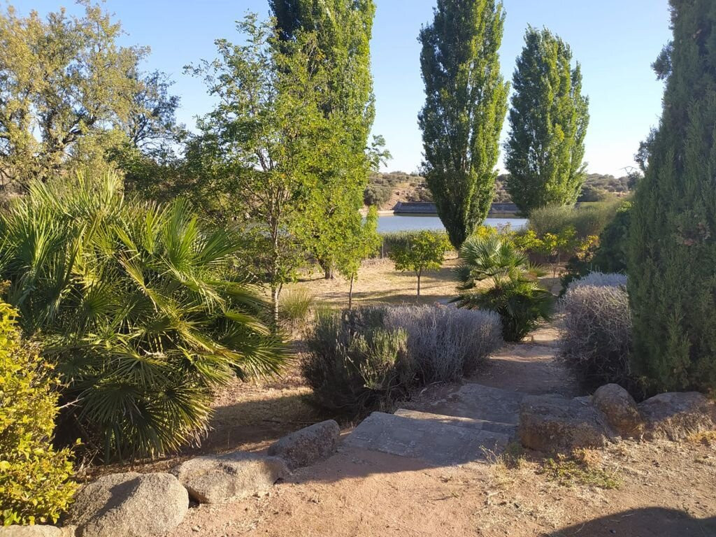El Pueblo De Leo