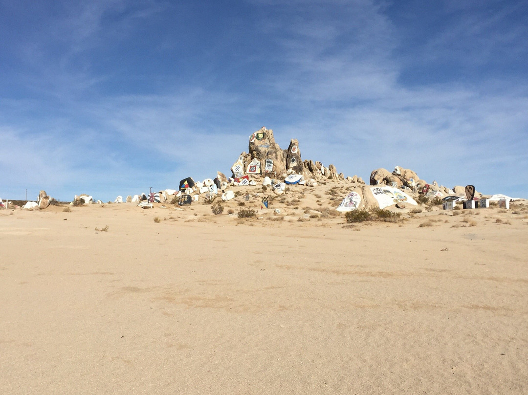 Painted rocks-Fort Irwin必去景点