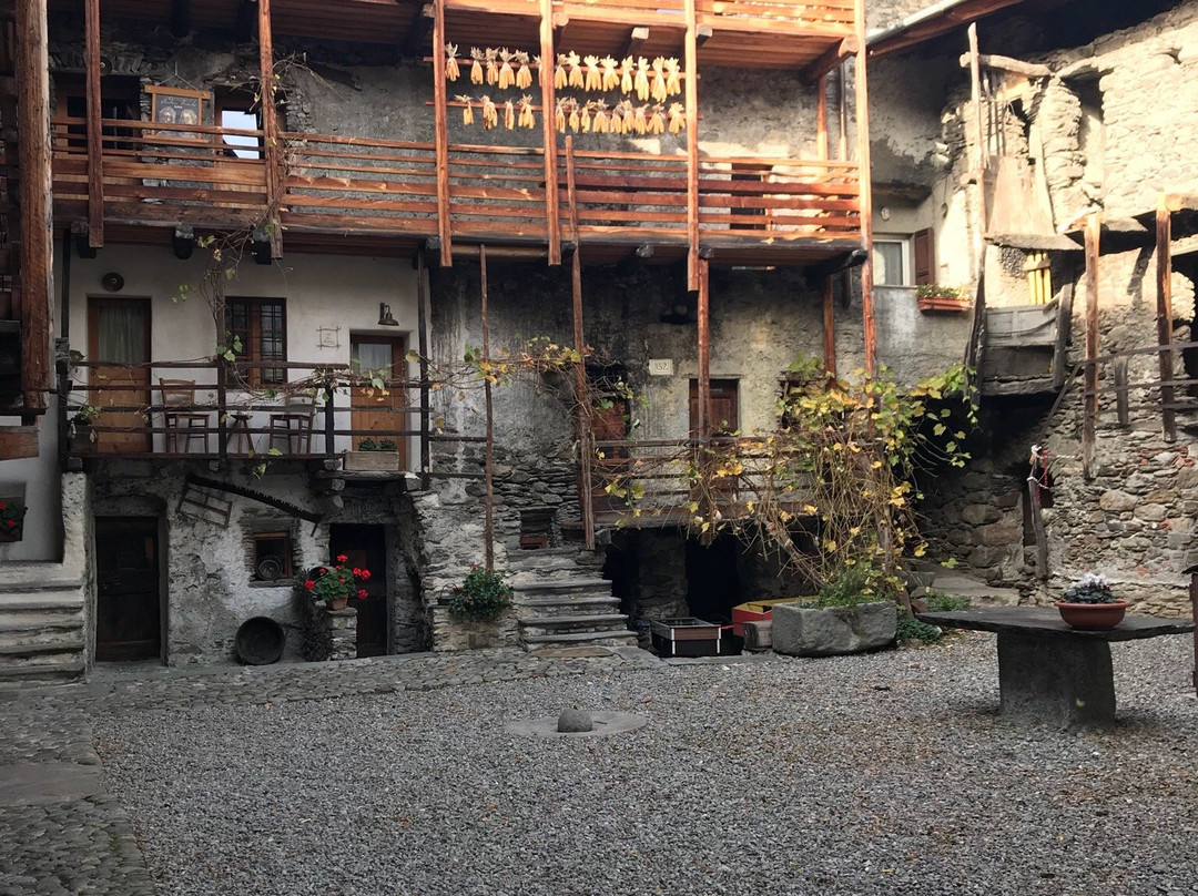 Villa Tirano旅游攻略图片