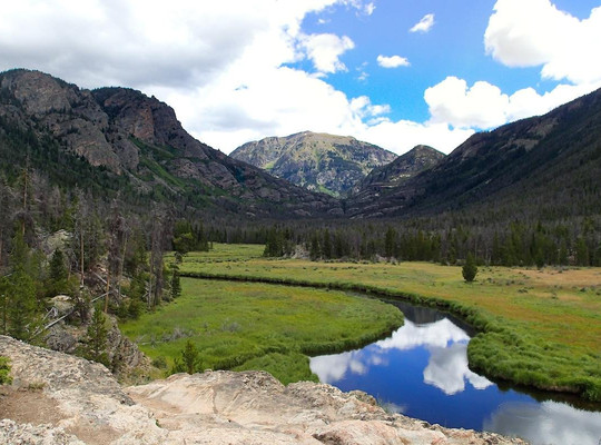 REI Guided Day Hikes & Trips: Rocky Mountain National Park