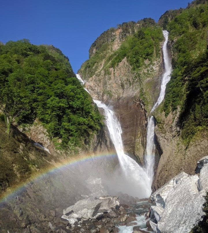 Shomyo Falls景点图片