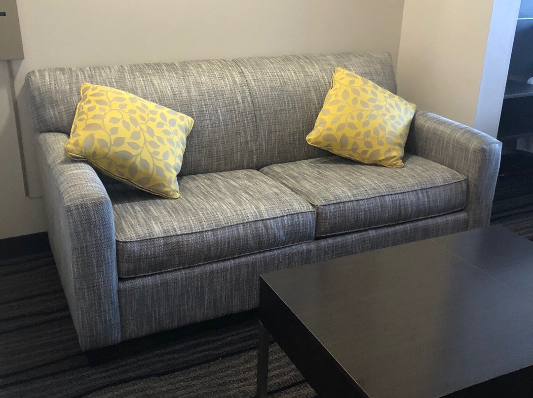 利弗莫尔智选假日酒店主图