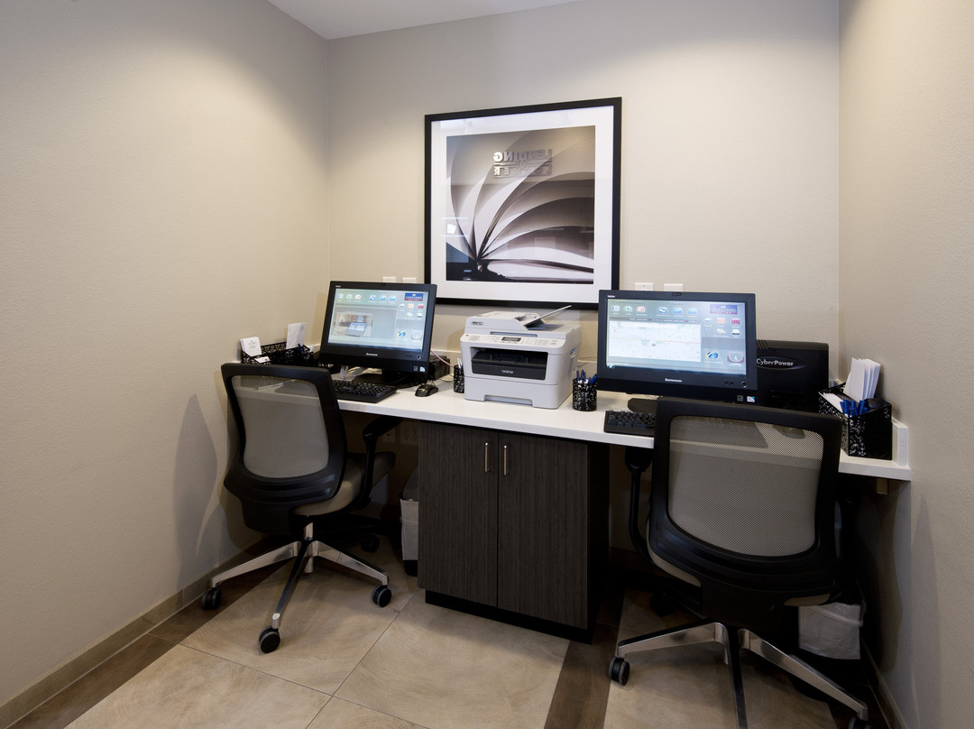 Candlewood Suites Greeley By IHG主图