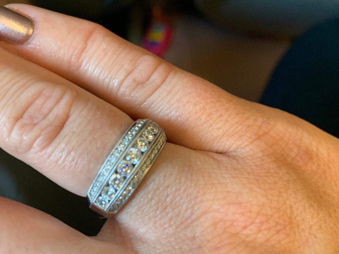 GH Jewelry Center-圣 托马斯必去景点