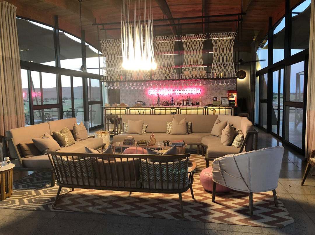 The Desert Grace主图