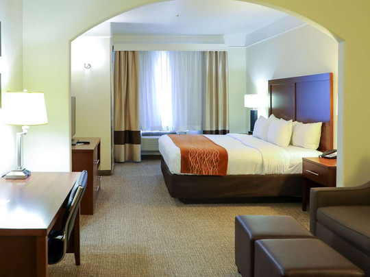 Comfort Inn & Suites Odessa主图