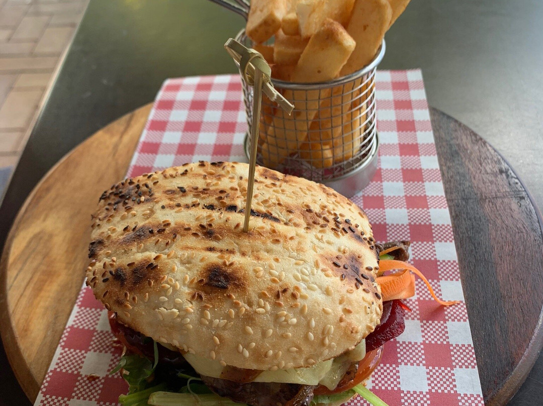 Queenslander Hotel主图