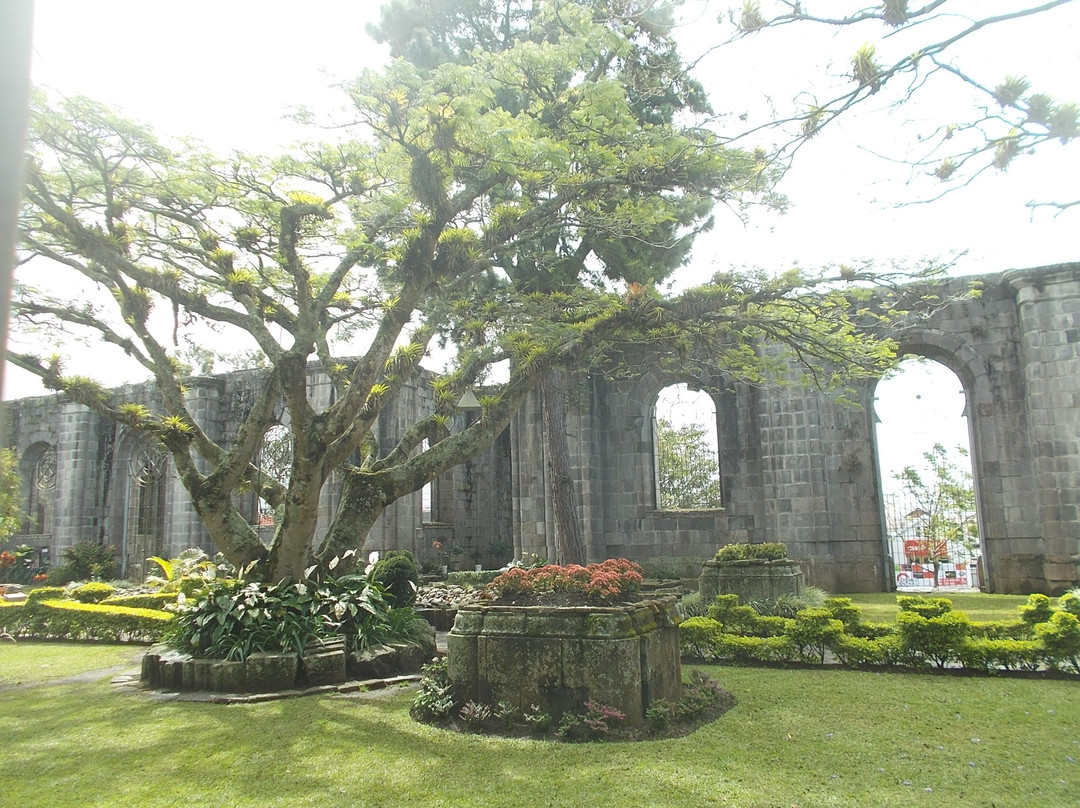 Santiago Apostol Parish Ruins景点图片