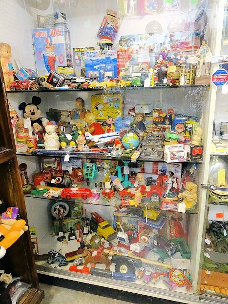 Old Fort Antique Mall-Wytheville必去景点