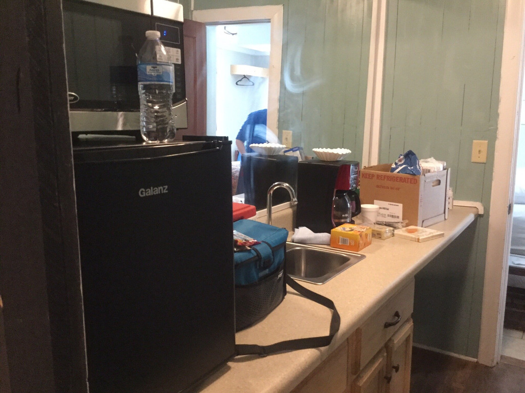 Riverside Lodge at Chimney Rock主图