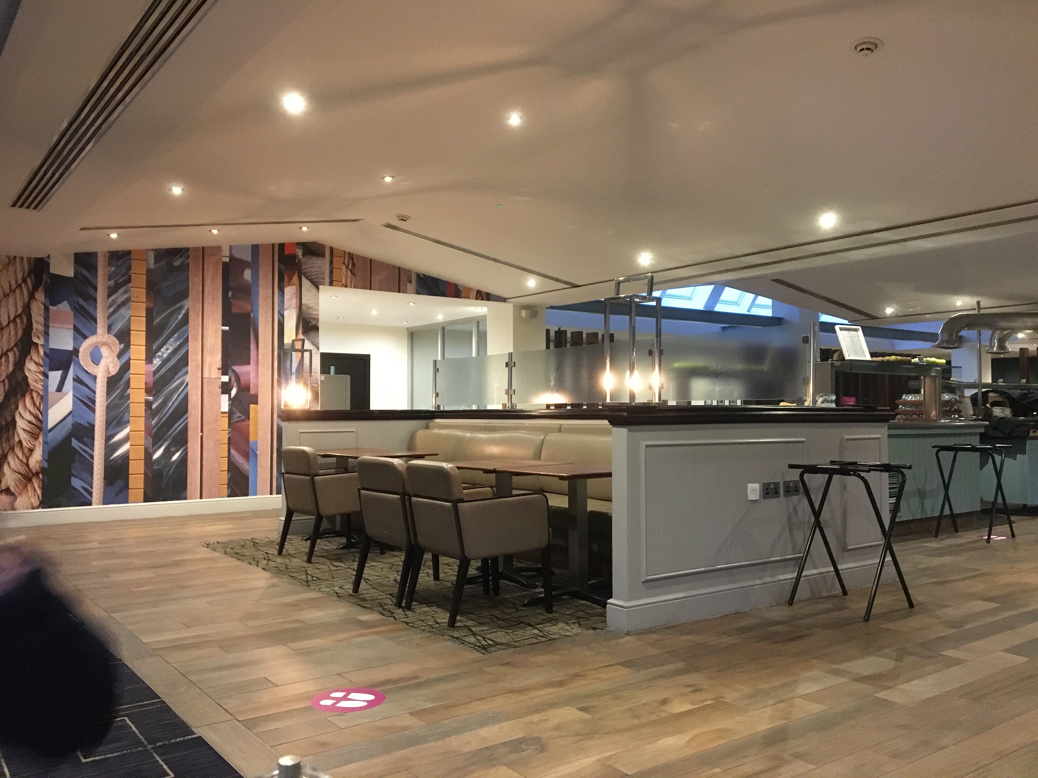 斯特拉福德埃文河畔皇冠假日酒店-餐饮