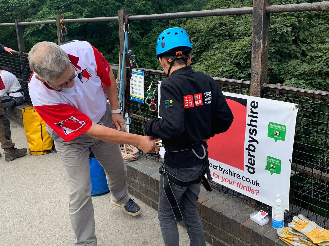 Abseiling Derbyshire-峰区国家公园必去景点