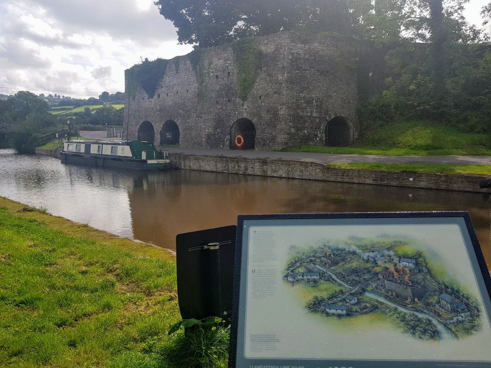 Crickhowell Bridge-Crickhowell必去景点