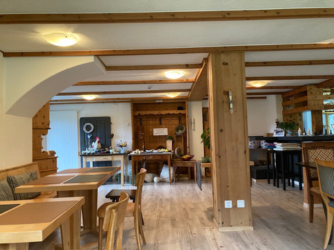 Tinizong旅游攻略图片