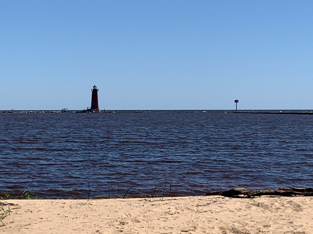 The Manistique Boardwalk and River Walk景点图片