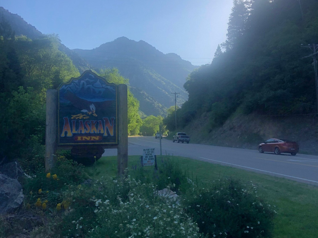 Alaskan Inn and Spa主图