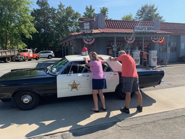 Mayberry Squad Car Tours景点图片